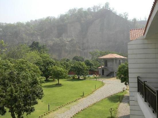Jim Corbett Resort Рамнагар Экстерьер фото